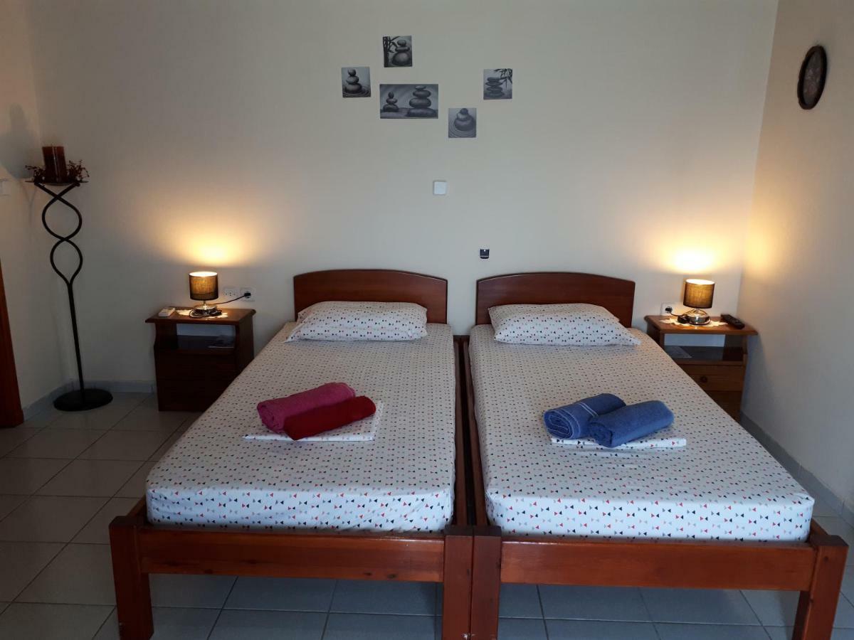 Galaxy Rooms Xi Beach Extérieur photo